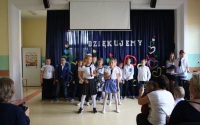 Roztańczony Dzień Nauczyciela